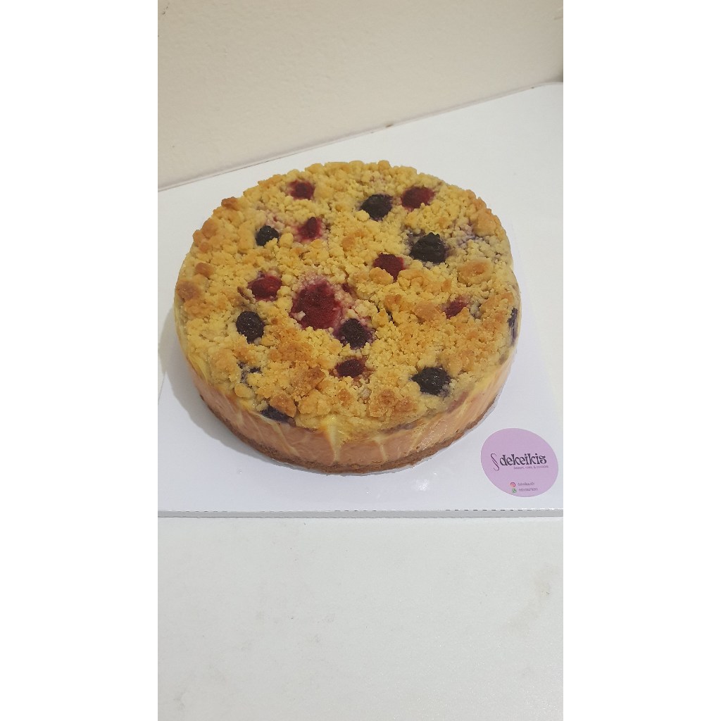 

MIX BERRIES CRUMBLE CHEESECAKE 18CM