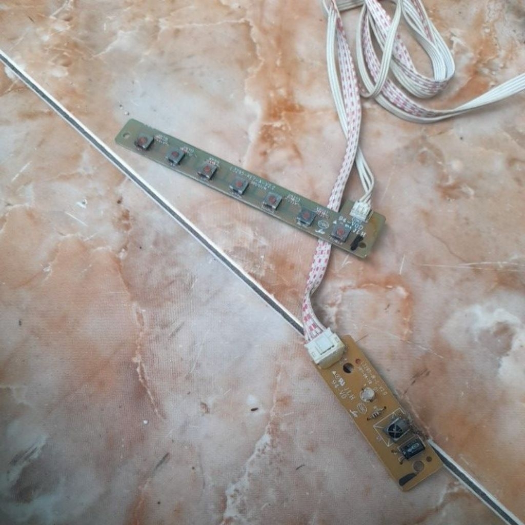 asensor tv led NIKO NKP 3295LED