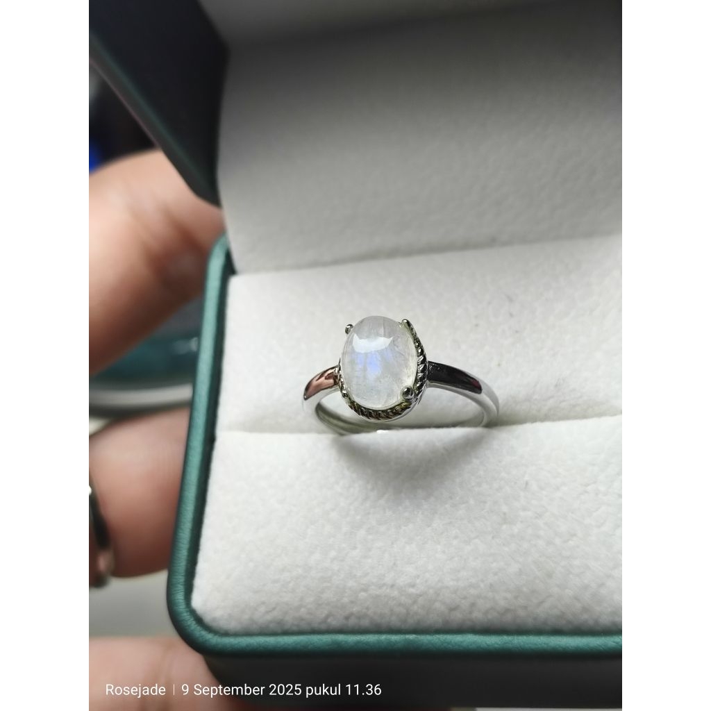 Cincin Moonstone size Adjustable