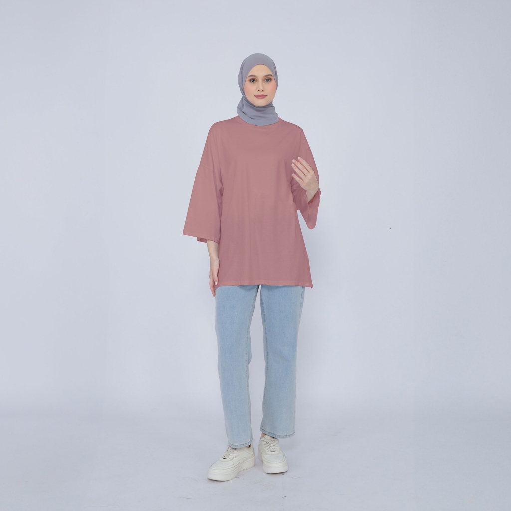 Kaos Polos Wanita Jumbo Lengan 3/4 Baju Top Atasan Casual Oblong
