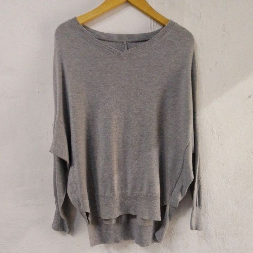 031 ATASAN RAJUT WANITA OVERSIZE BATWING IMPORT LIGHT GREY