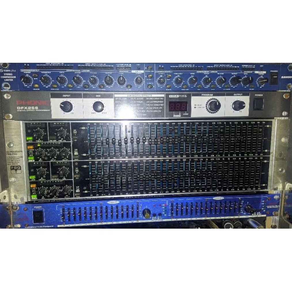EQ Behringer FBQ 6200