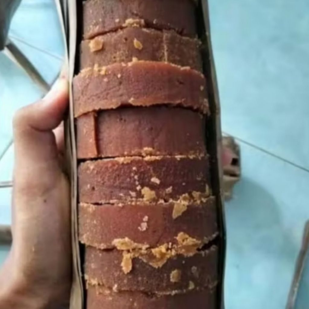 

Gula Aren / Gula Kawung Asli Bungkus Daun 1kg – Gula Merah Tradisional Tanpa Campuran