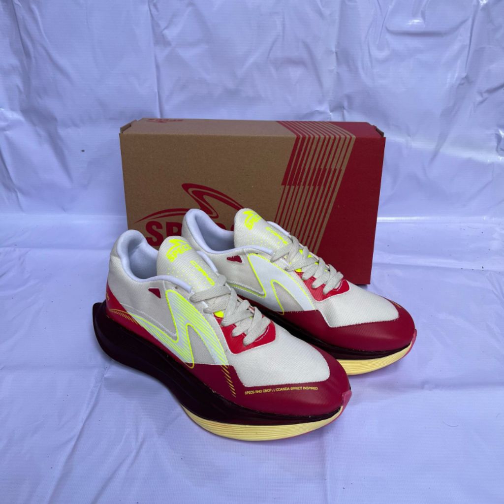 Sepatu SPECS RUNNING Putih Maroon Pria Wanita Design Sporty - Grade Original