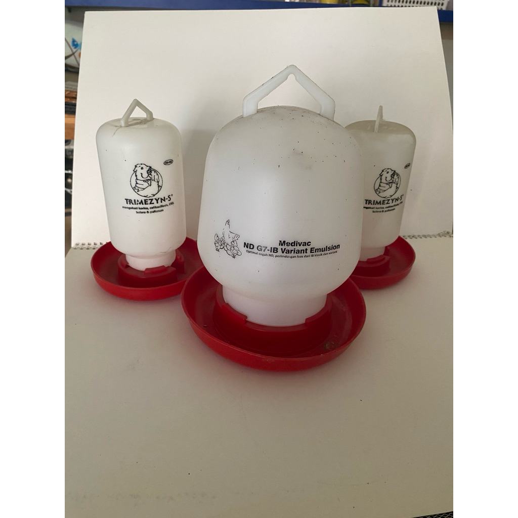 Tempat Minum Ayam Otomatis