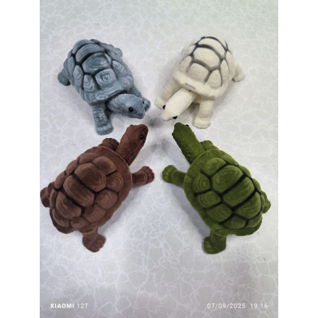 mainan kura kura kepala goyang