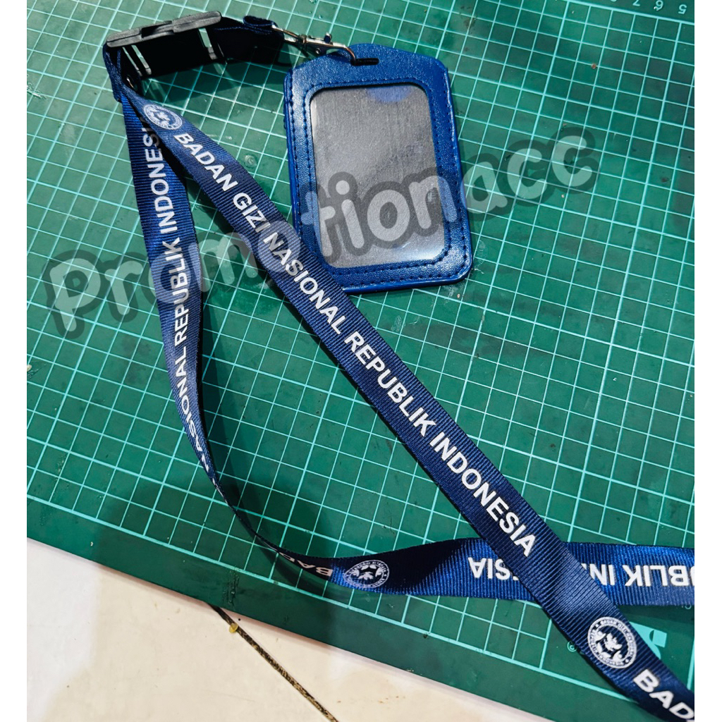 

(1 SET) ID Card BGN Lanyard Tali ID Card BADAN GIZI NASIONAL BGN + ID Card Kulit Kalep Biru Tempat Wadah Kartu Name Tag BGN