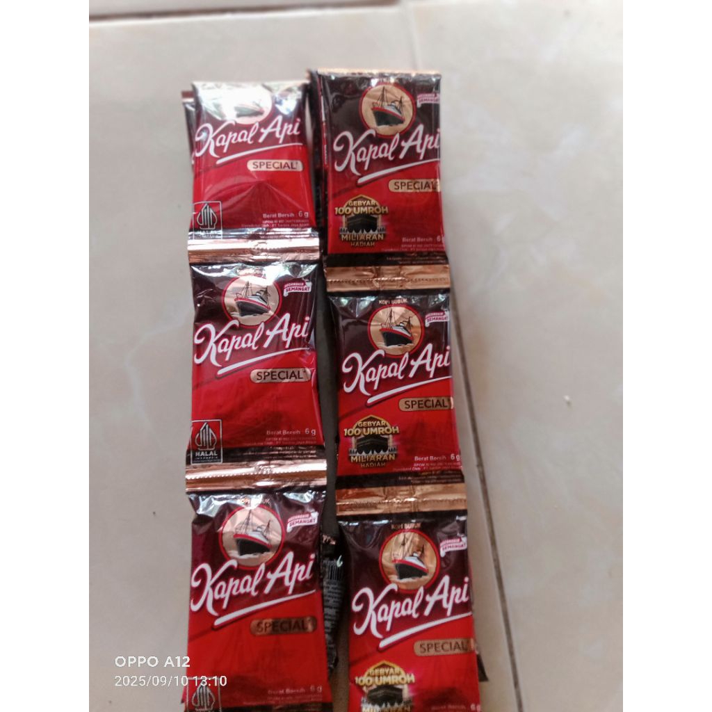 

Kapal Api kopi spesial 6gr paket isi 2 renceng