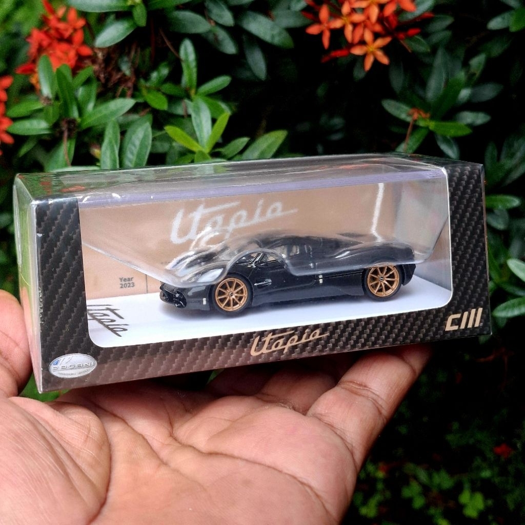 CM Model Pagani Utopia Full Carbon