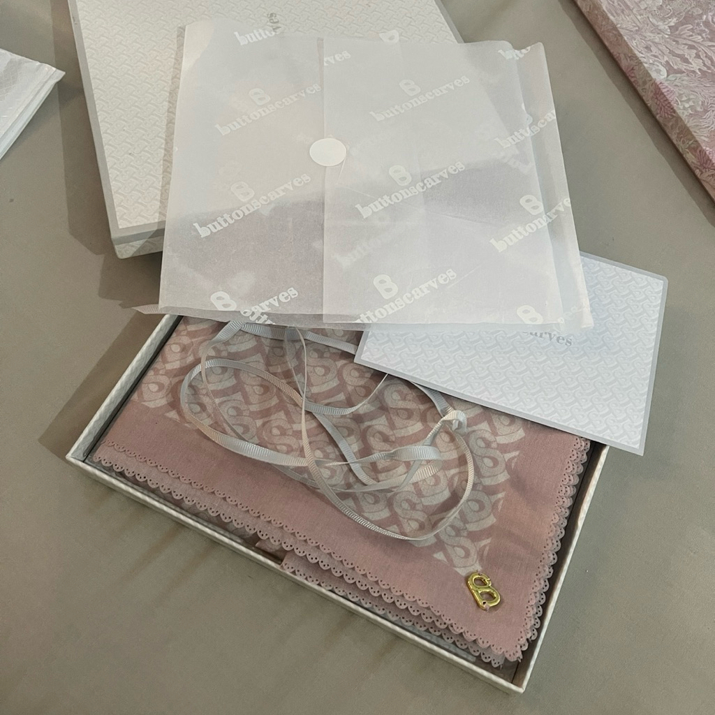 preloved buttonscarves bimu pink