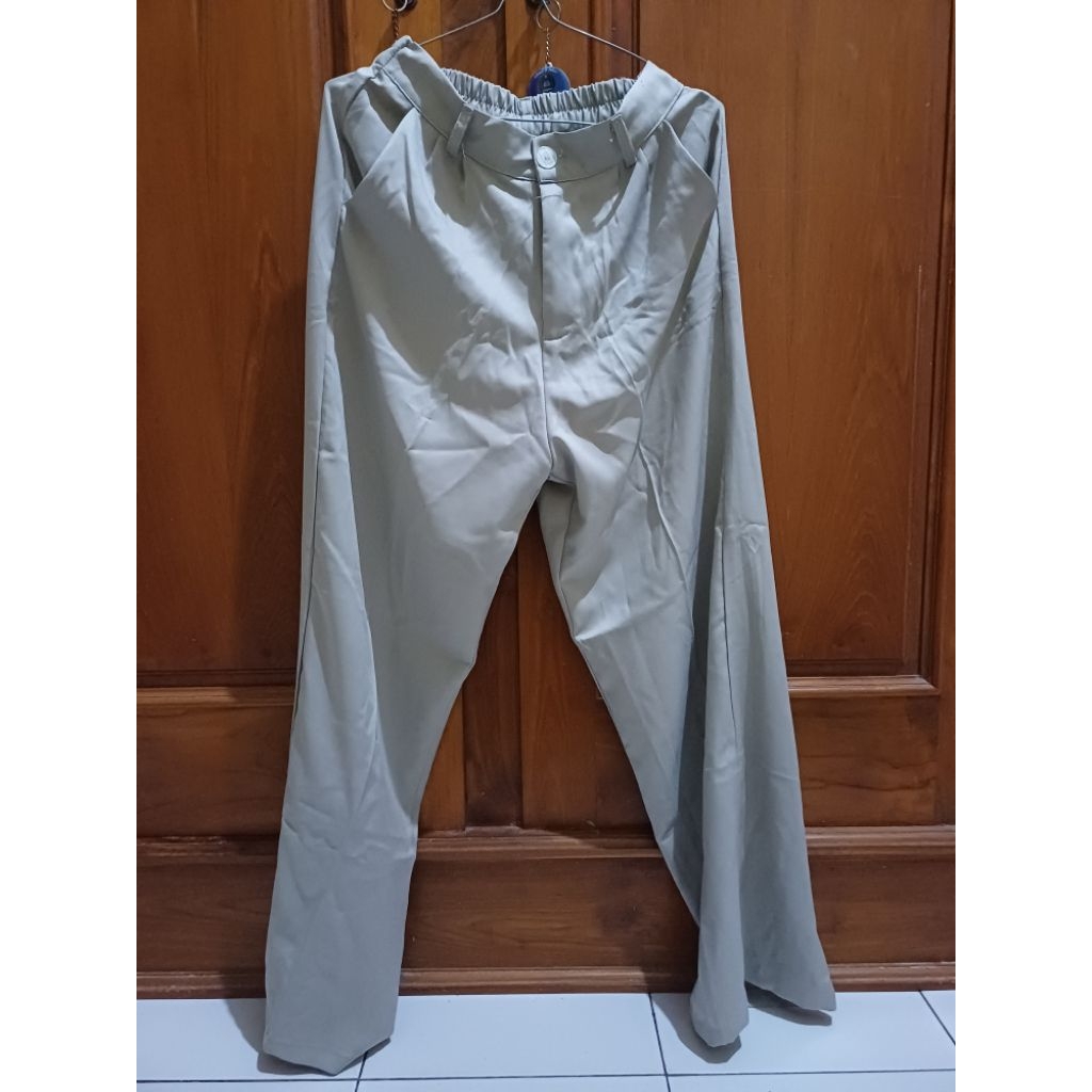 preloved celana kulot size L warna ivory