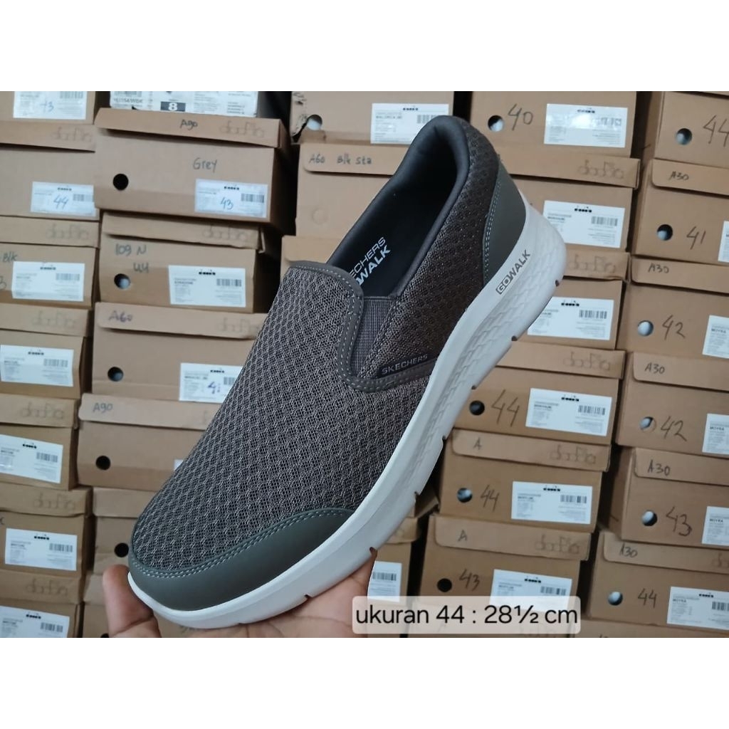 sepatu skechers pria skechers cowok original