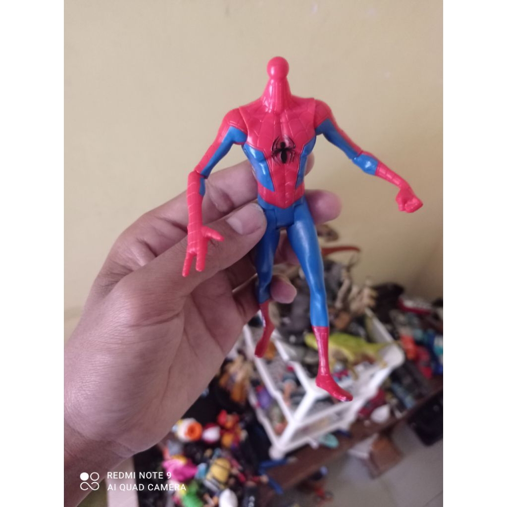 JUNK FIGURE - Spider-Man Original MARVEL / HASBRO (Preloved)