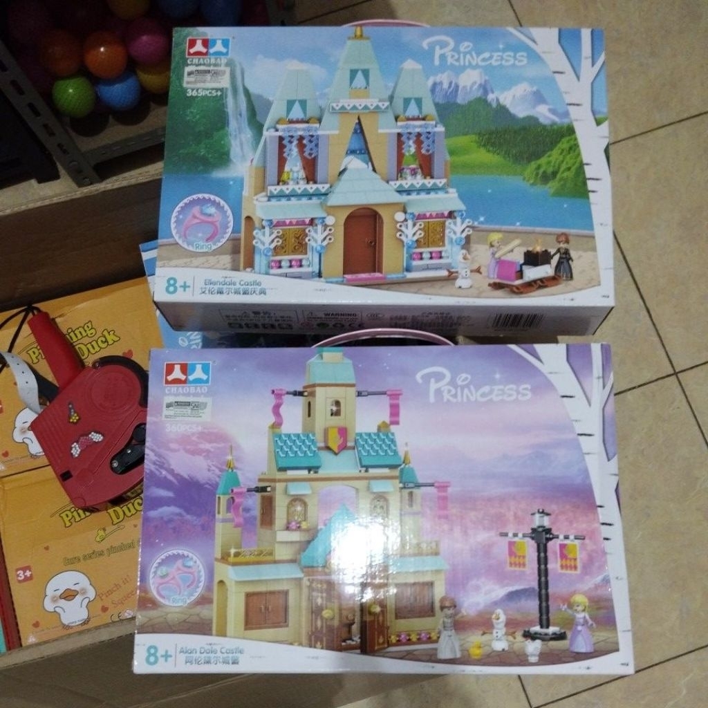 oketoys Mainan susunan istana princess chaobao castle