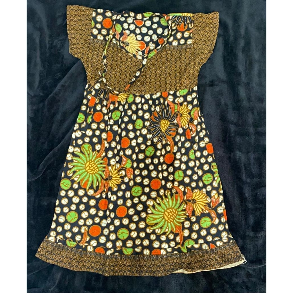 Preloved Dress Batik anak perempuan usia 4 - 5 tahunan