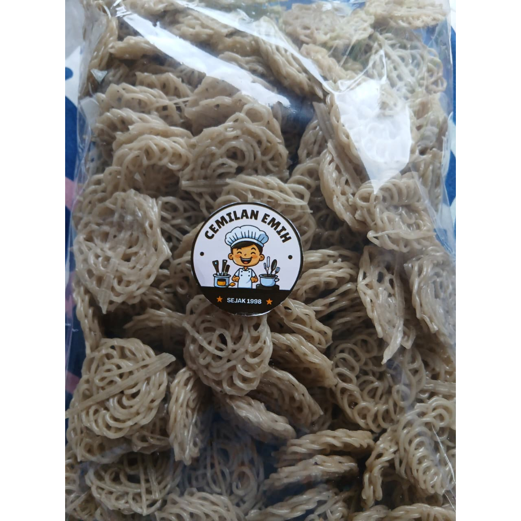 

Cemilan Kerupuk Mentah 500Gram