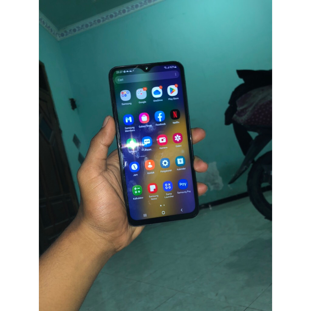 Samsung m21 hp dan cas