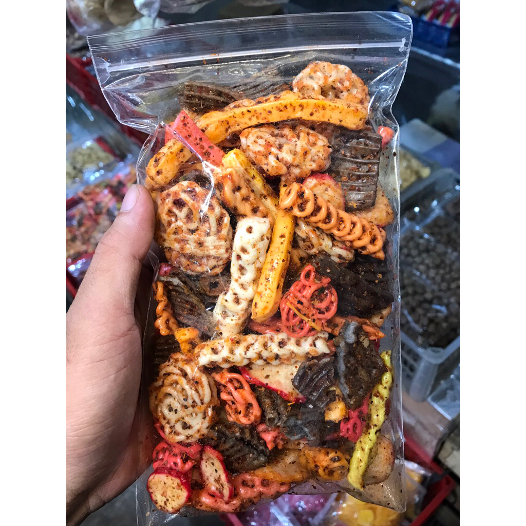 

Kerupuk Seblak Mix/Campur Pedas Asin Gurih-Viral