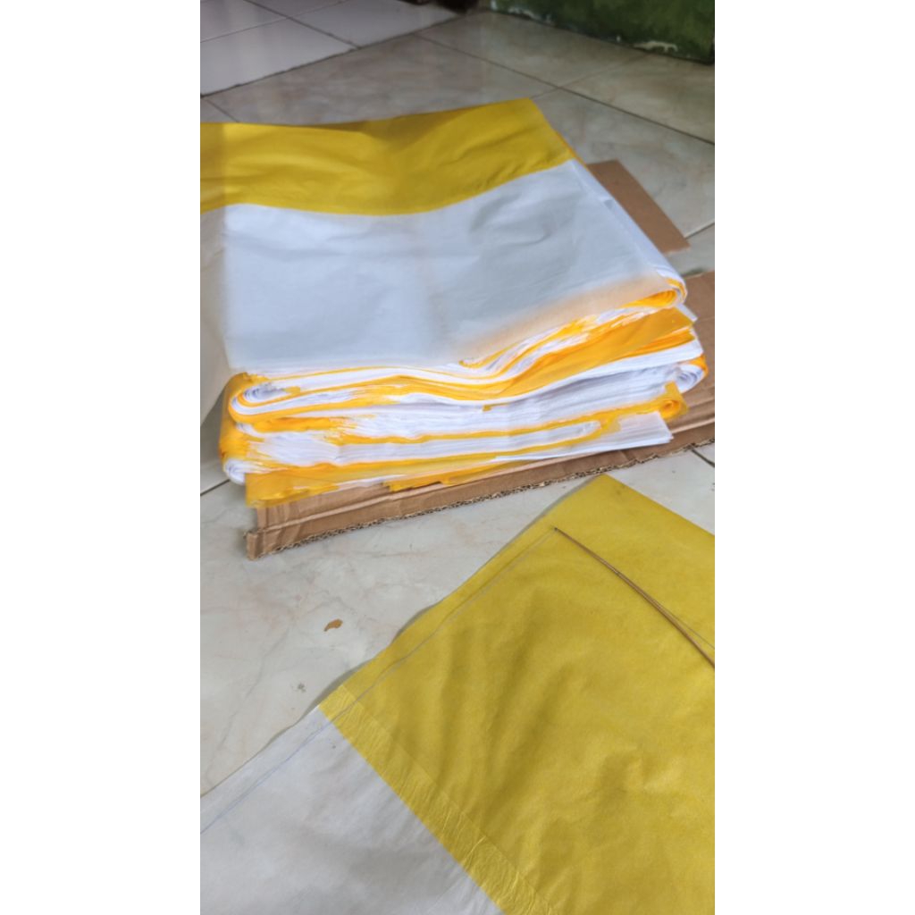 Kertas minyak,  kertas layangan sambung putih kuning.