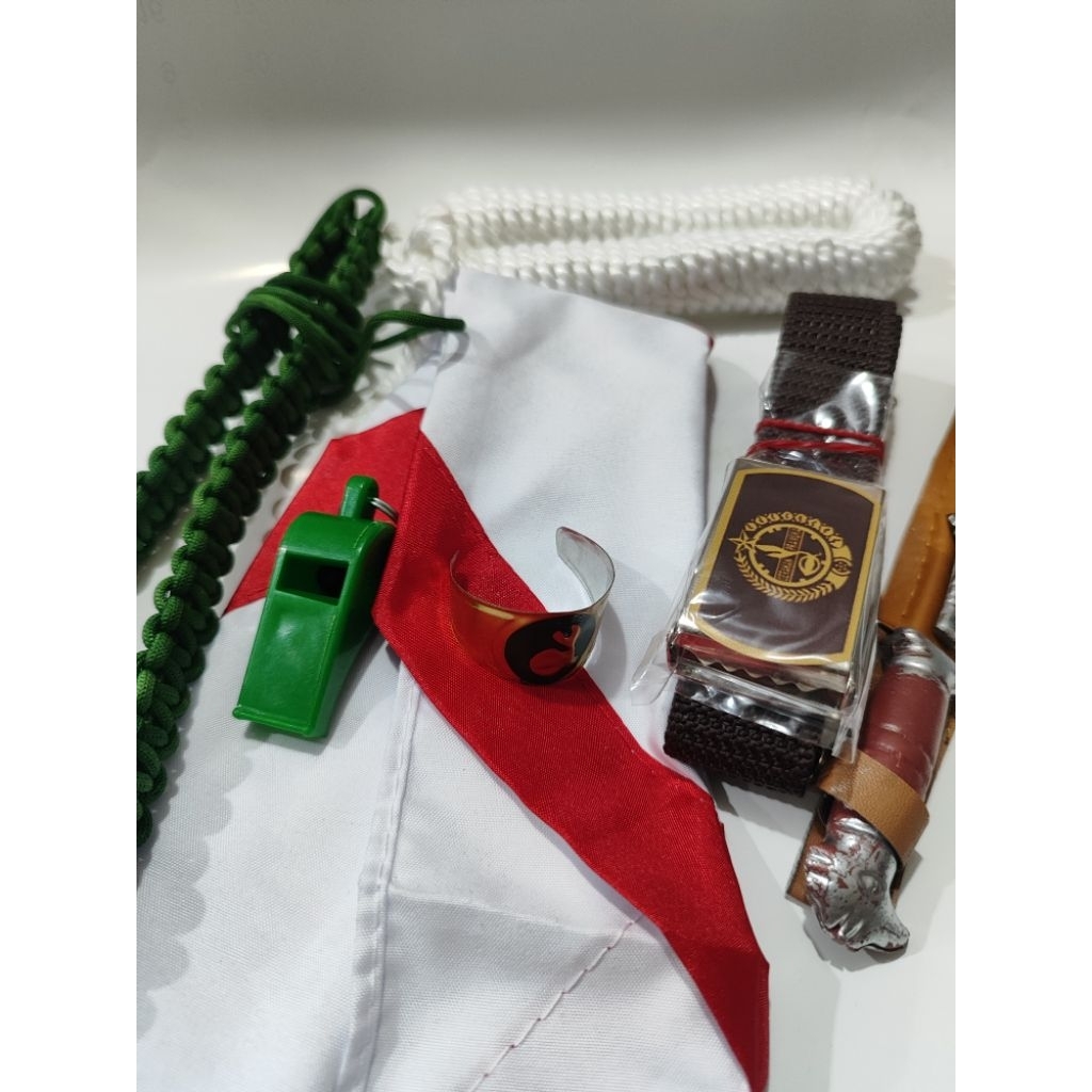 

PERLANGKAPAN PRAMUKA SIAGA UNTUK KELAS 1 DAN 2