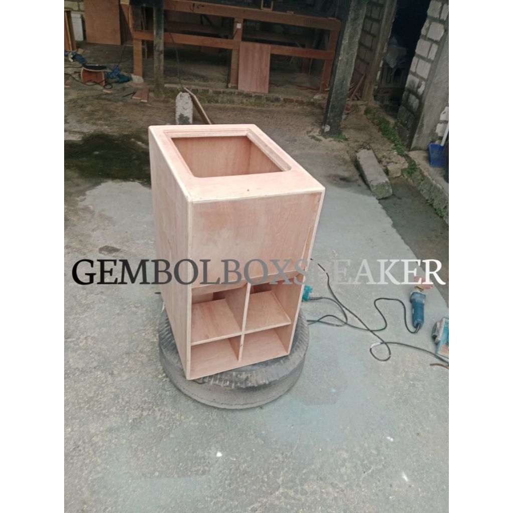 Box Speaker Subpali 15 inch
