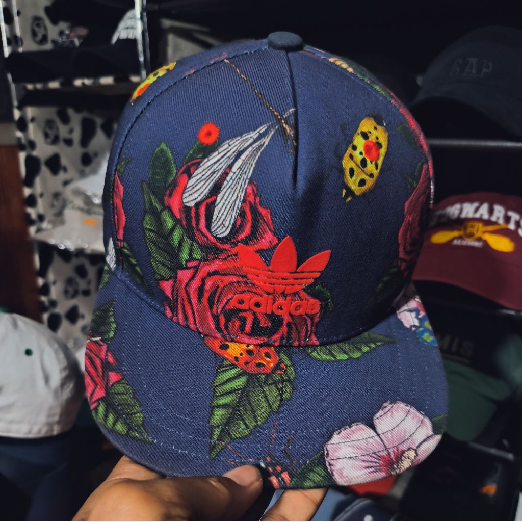 topi snapback Adidas bekas second