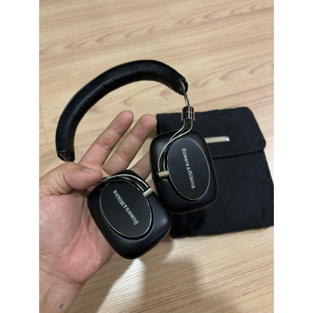 headphone Bowers & Wilkins p5