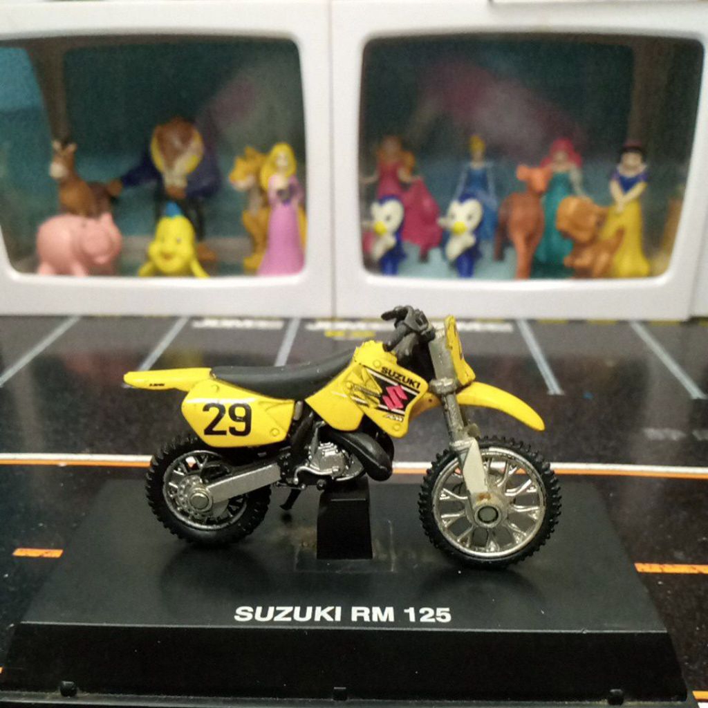 NEWRAY SUZUKI RM 125 MINIATUR MOTOR CROSS