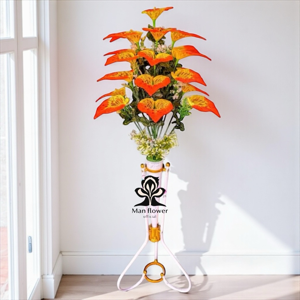 Bunga Sudut Anthurium Panda  24.Kuntum Satu Set Lengkap Dengan Vas/Pot Standing Besi Corong Plastik 