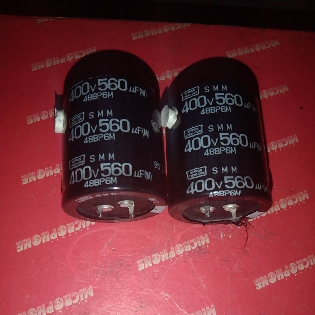 ELKU 400V 560UF T4 D3.5CM