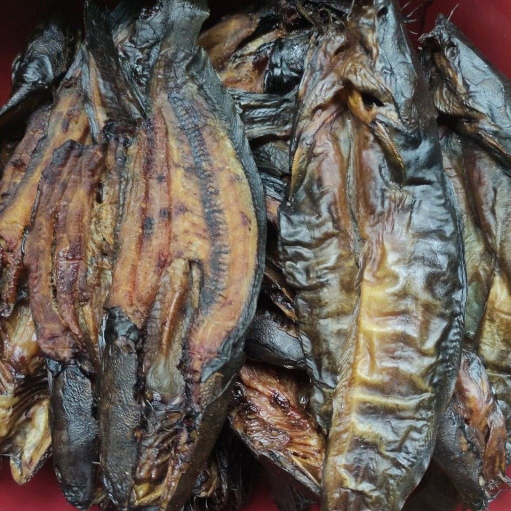 

LEKER 1KG Ikan Lele Kering Ikan Lele Asap Ikan Limbad Ikan Salai Asap