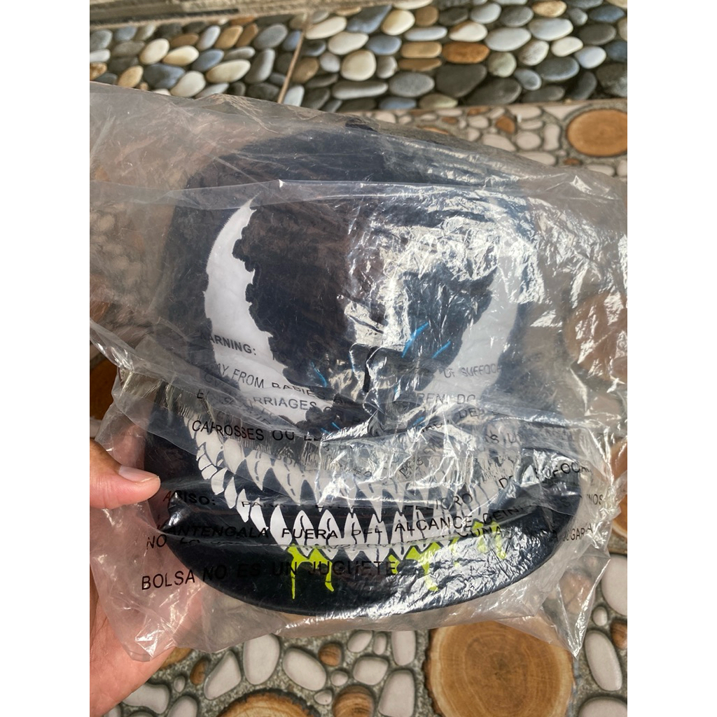 topi new era marvel venom satin 7 3/8
