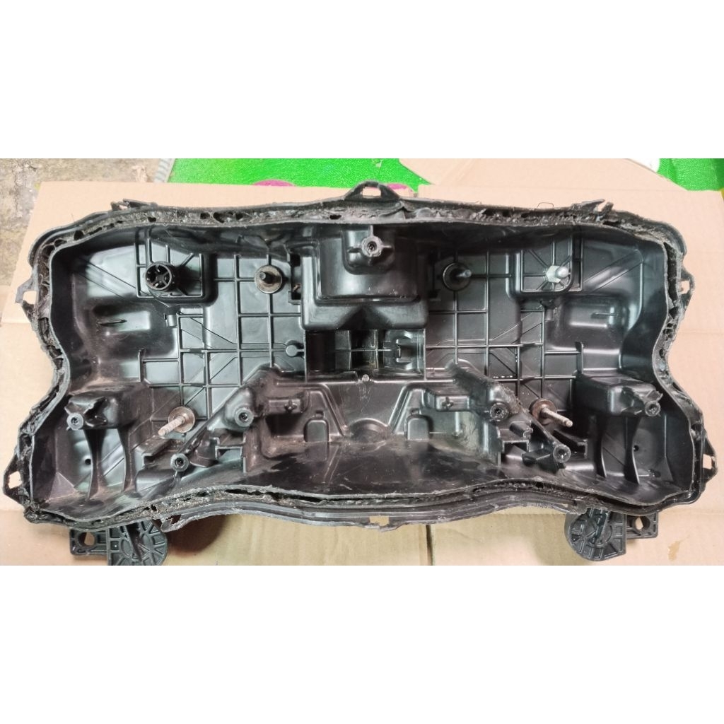 Batok Housing reflektor headlamp lampu depan CBR 150 / CBR 250 RR original