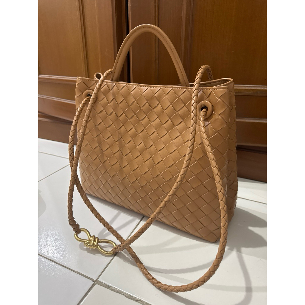 tas bottega veneta andiamo medium second