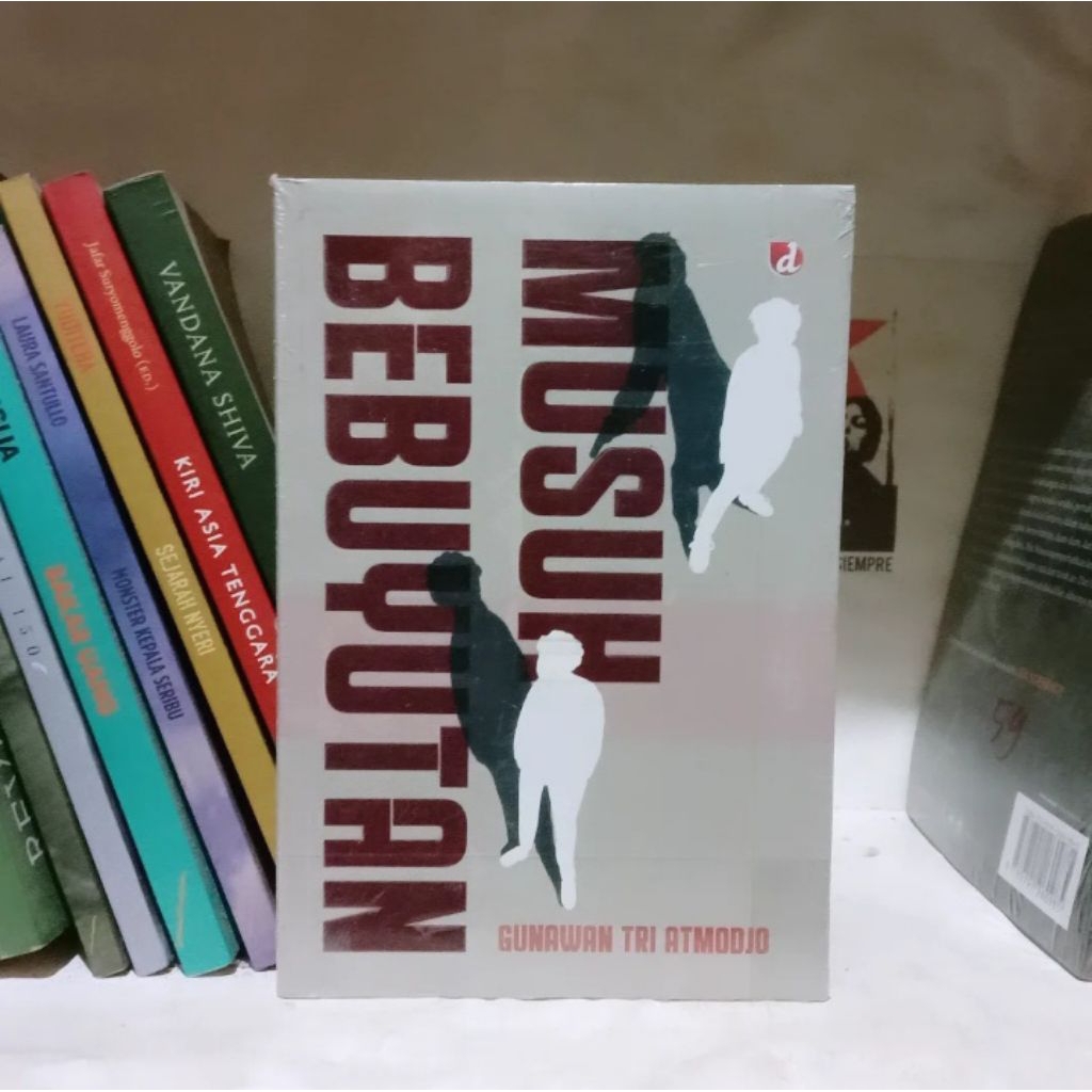 Gunawan Tri Atmodjo Sundari Keranjingan Puisi | Tuhan Tidak Makan Ikan | Royyan Julian Tanjung Kemar