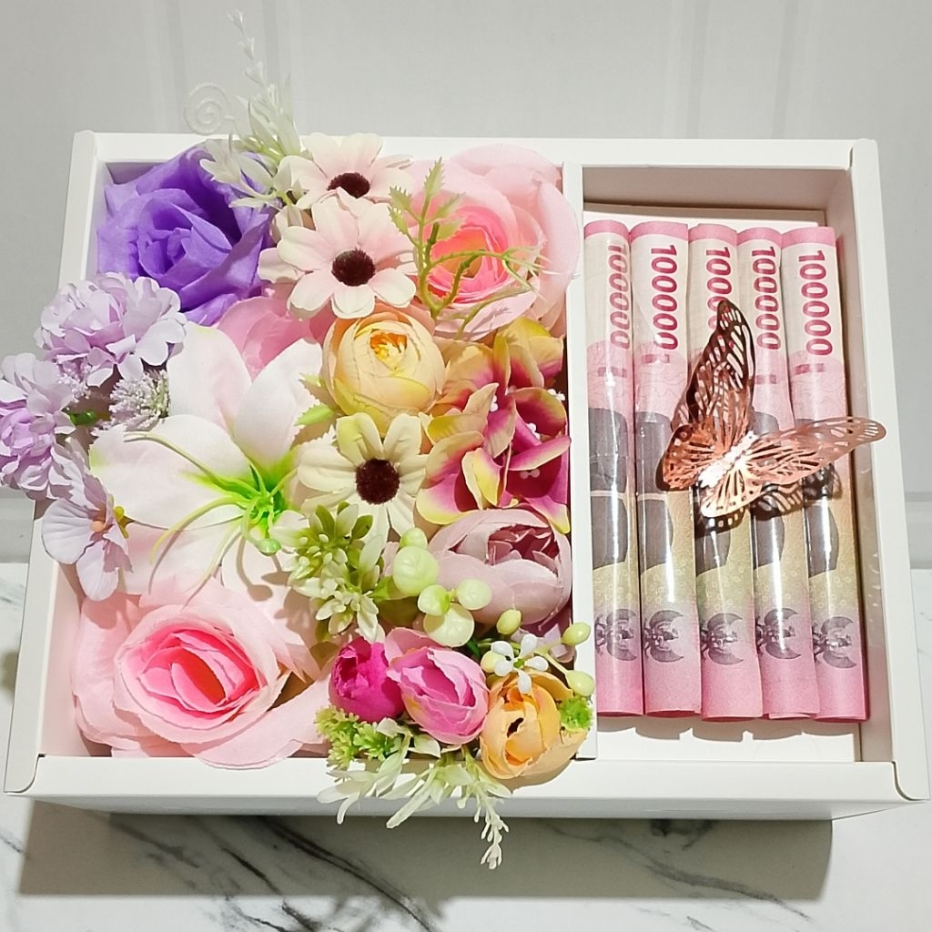 Hampers money gift box hadiah ulang tahun anniversary mahar seserahan