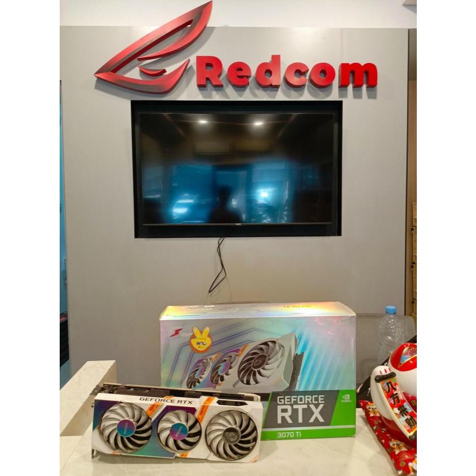 VGA NVIDIA Colorful iGame RTX 3060 / 3060 Ti / 3070 / 3070 Ti Ultra White - VGA 2nd Second