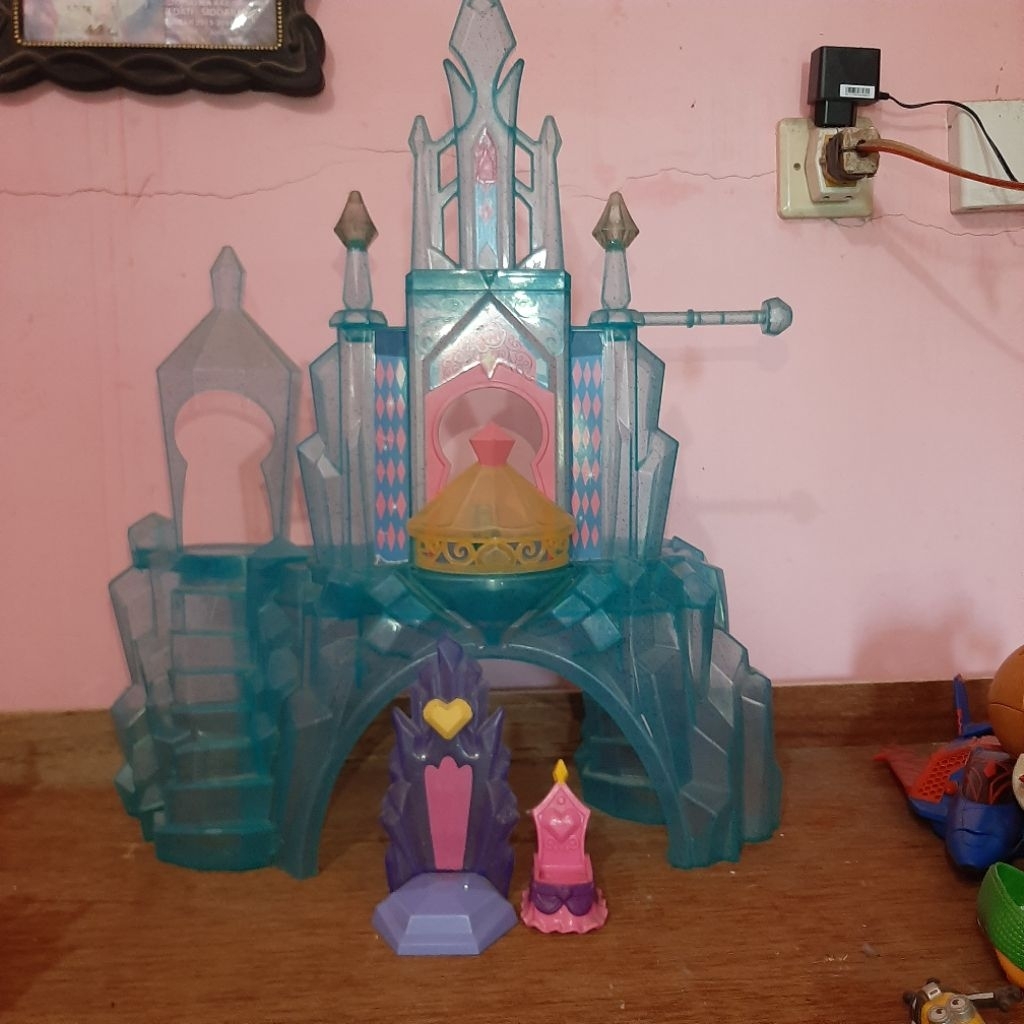 rumah castle my little pony cadance hasbro elektrik off