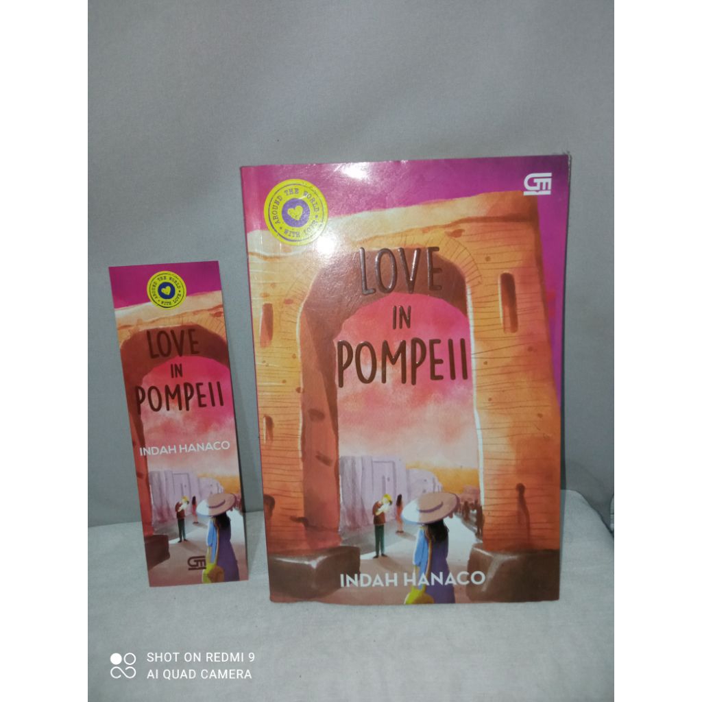 Preloved ORIGINAL Novel Love in Pompeii by Indah Hanaco Bekas Penerbit Gramedia Second Unhaul PL Buk