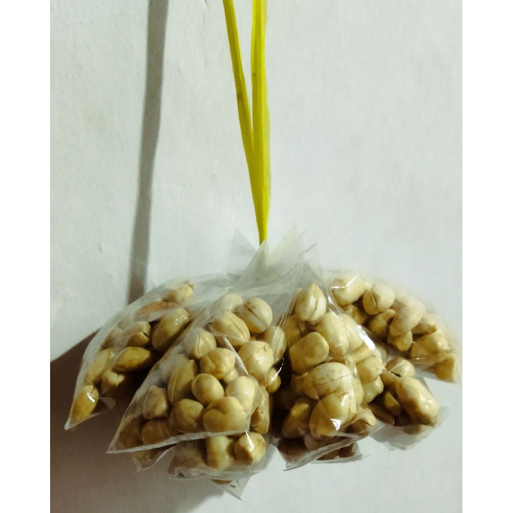 

Kacang Bawang - Kacang Pletet - Rencengan