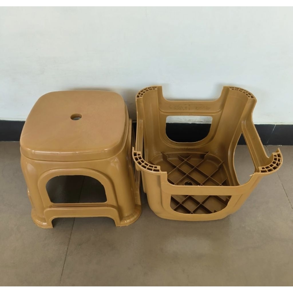 Kursi Jongkok PELE Coklat/Dingklik Plastik tinggi 25 cm