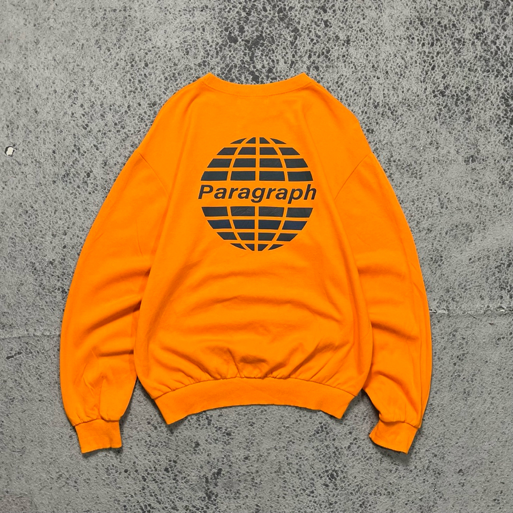 Play Paragraph Crewneck size L (A10)