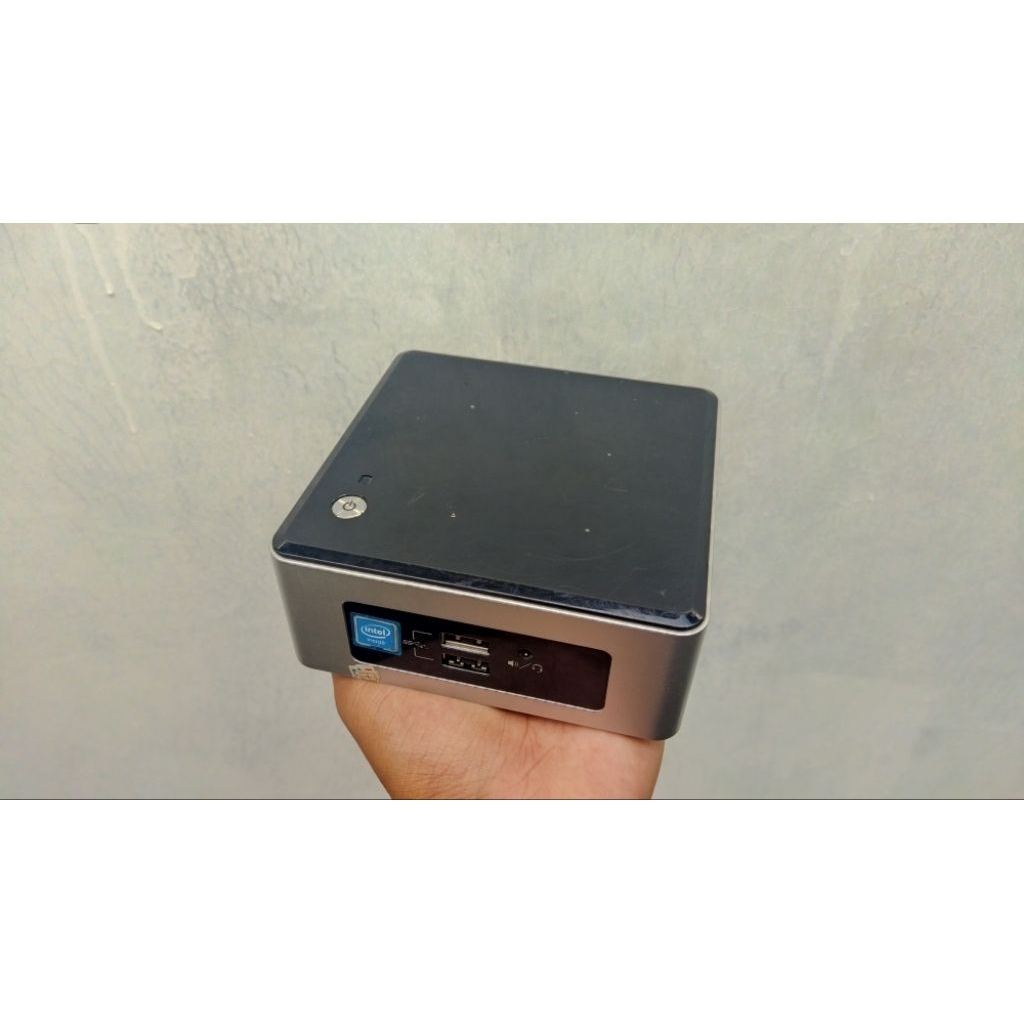 Intel NUC 5CPYH - Mini PC + Flashdisk 8 GB