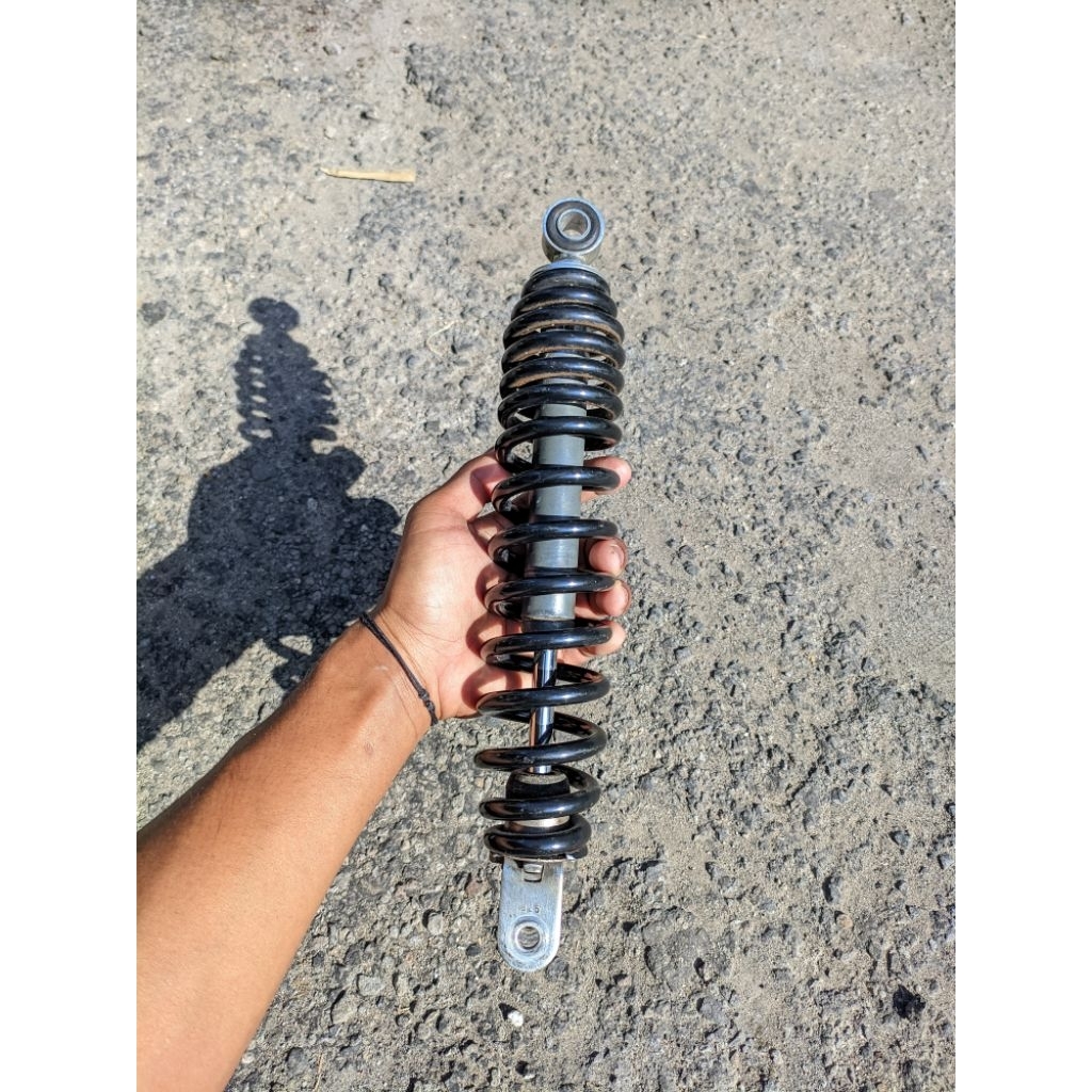 shock belakang mio original