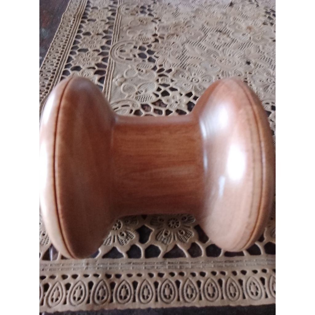 (Preloved) Bladu PVC & Kayu