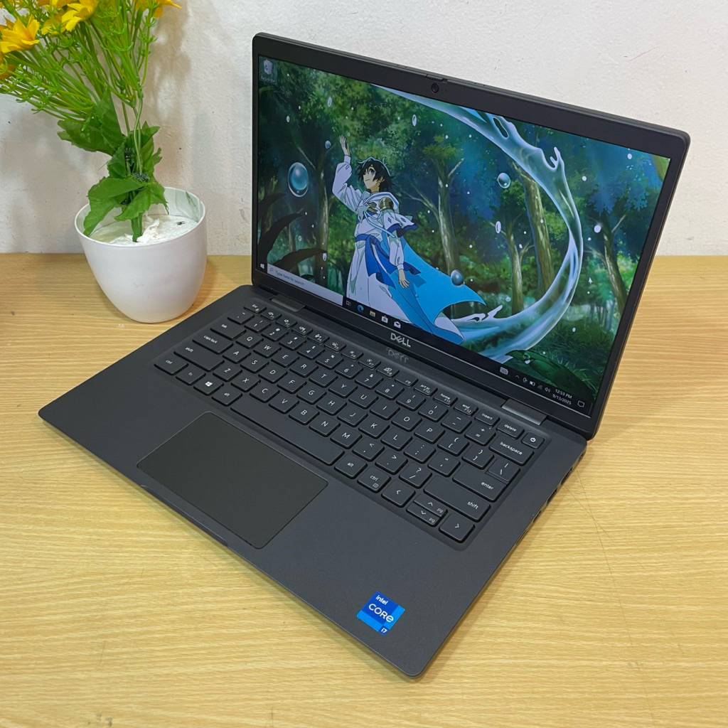 Laptop Dell Latitude 7320 - i7 Gen11/16GB RAM/256GB SSD/13 inch - Bekas Original Mulus