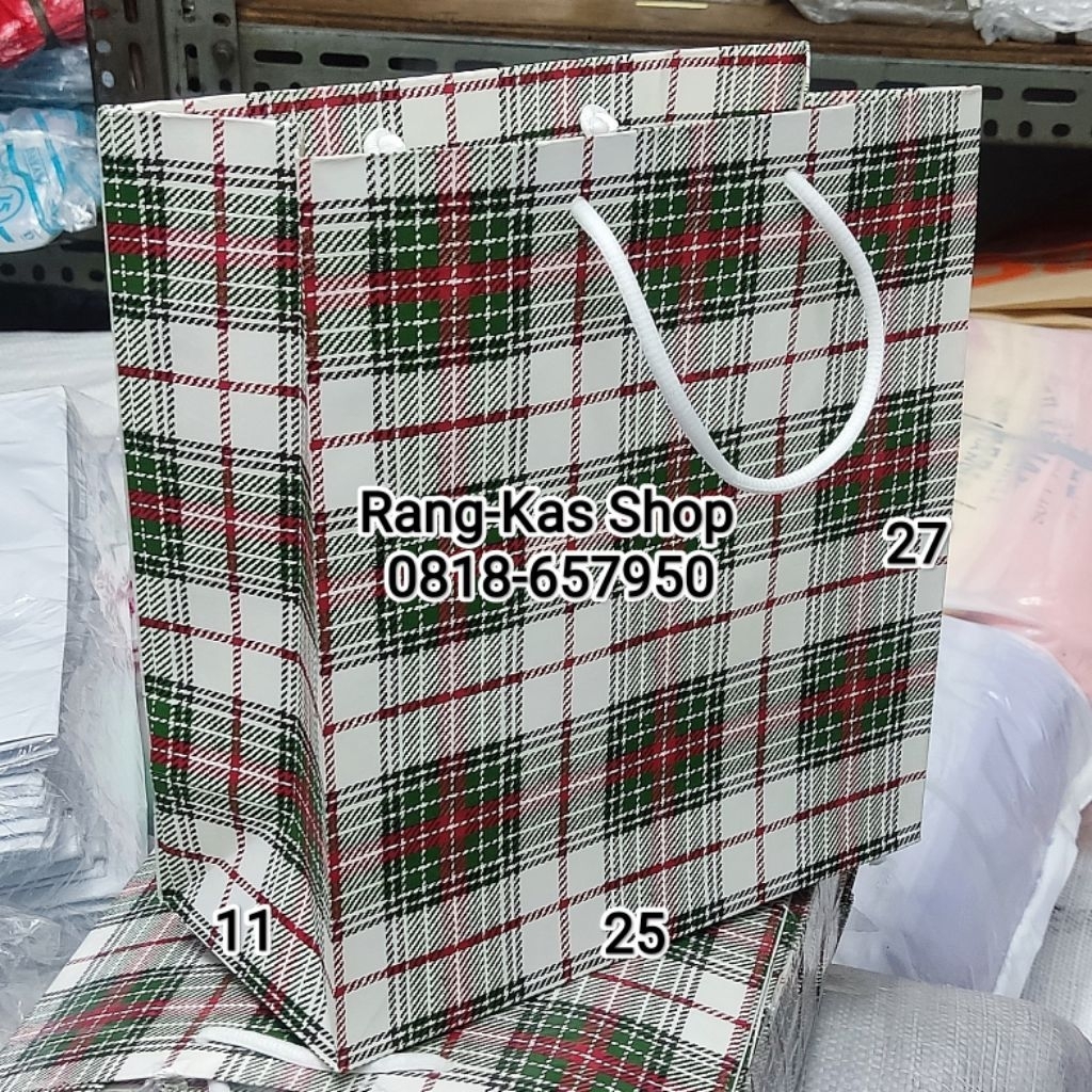 

Paperbag corak eL Vi buku 25x28x11cm eceran