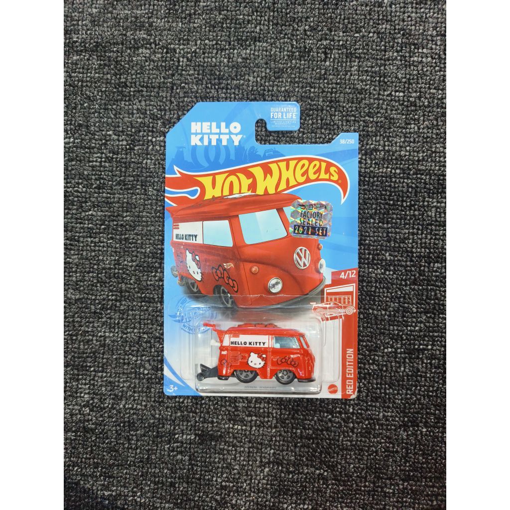 HOTWHEELS KOOL KOMBI HELLO KITTY RES EDITION