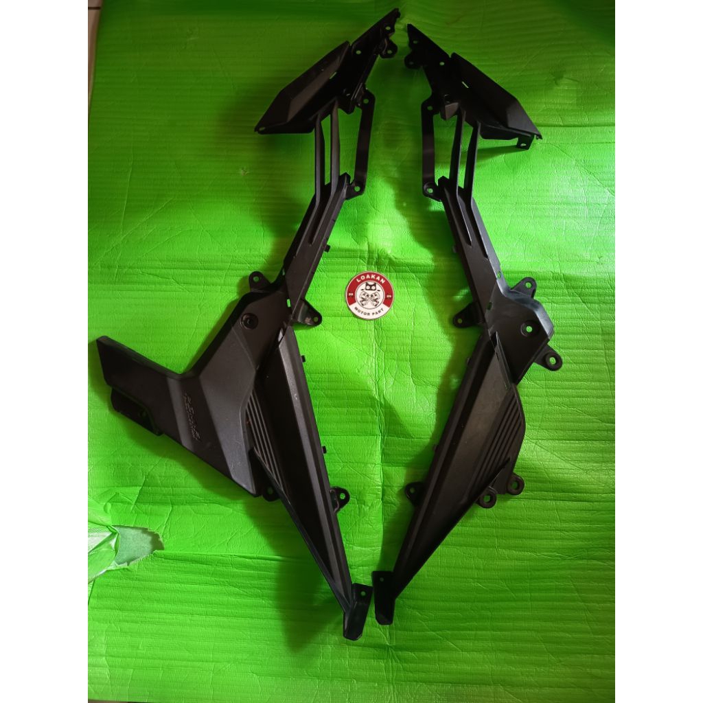 Cover Side Sambungan Body Dalam Honda Sonic 150R Led Original Copotan