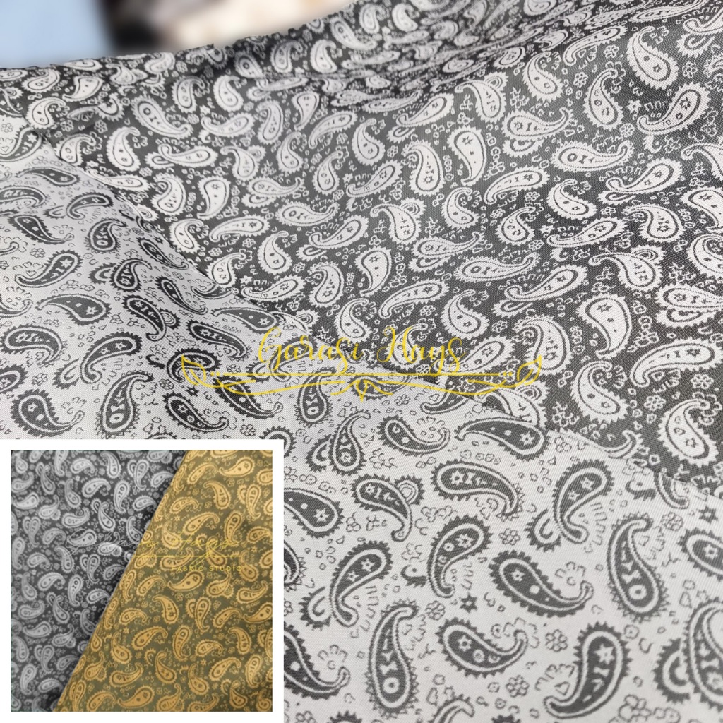 Kain Satin Polyester Motif Paisley Keong Monochrome Gold Lebar 150 cm